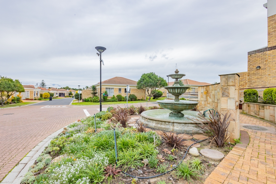 2 Bedroom Property for Sale in Welgelegen Western Cape